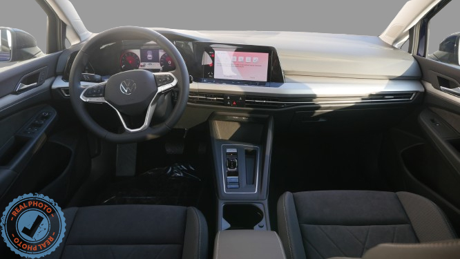 Volkswagen Golf 8 At Hybrid 2024, Automata 3